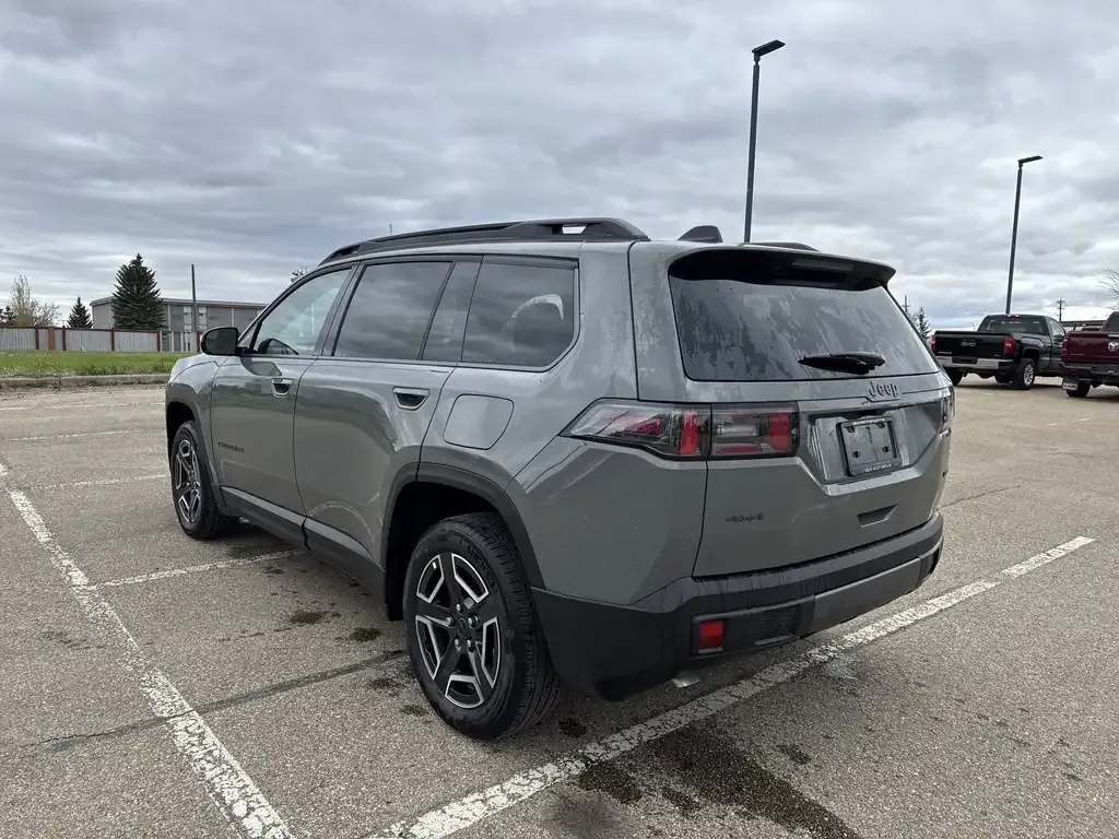 Jeep Cherokee 2026 photo 5