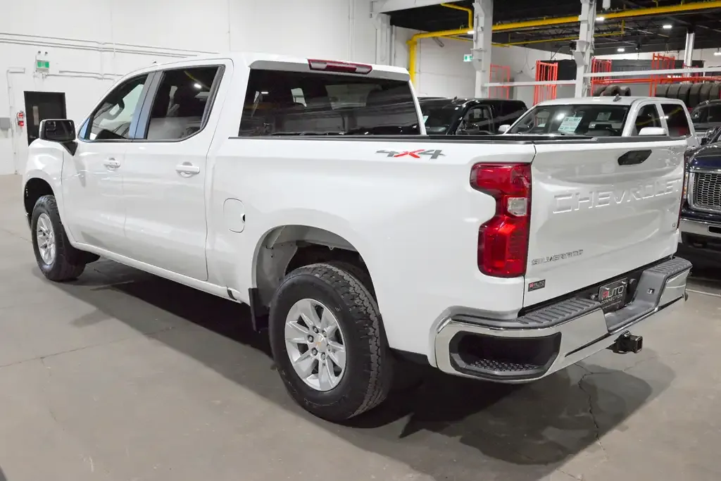 Chevrolet Silverado 1500 2025 photo 3