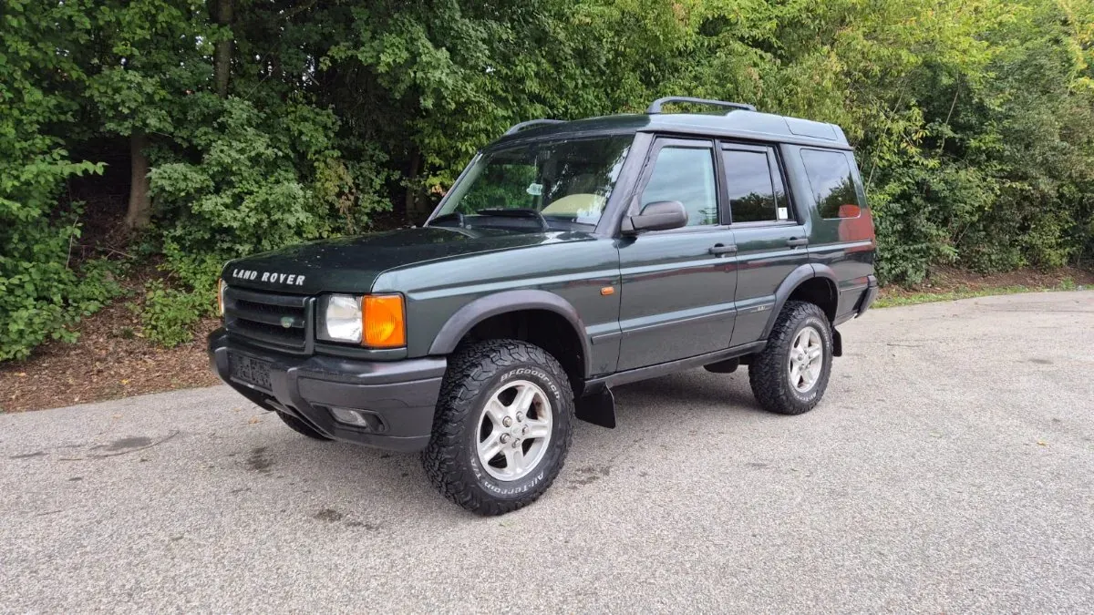 Land Rover Discovery 2001 photo 2