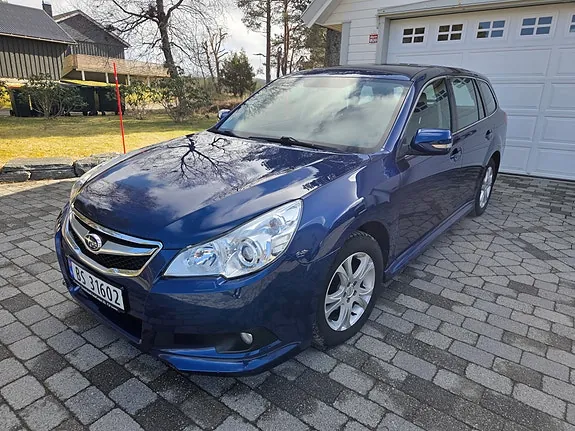 Subaru Legacy 2011 photo 3