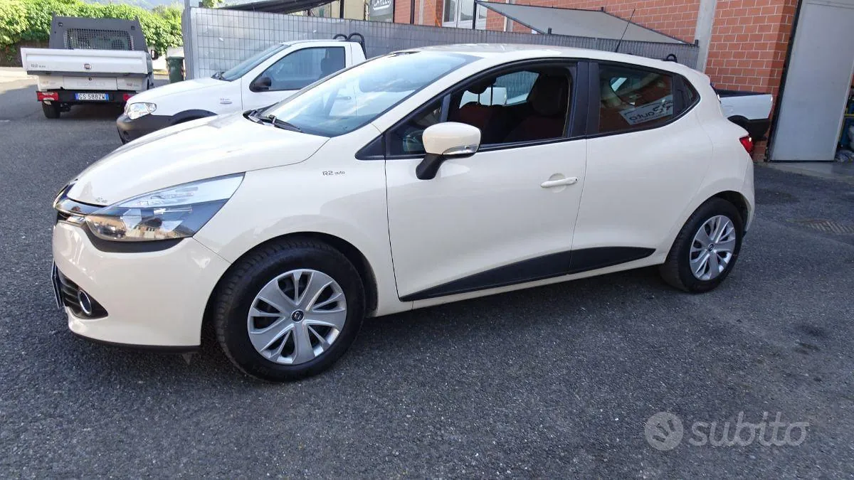Renault Clio 2015 photo 4