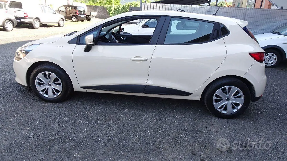 Renault Clio 2015 photo 5