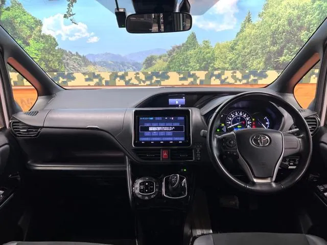 Toyota Corolla Hybrid Si Doubleback 2018 photo 2