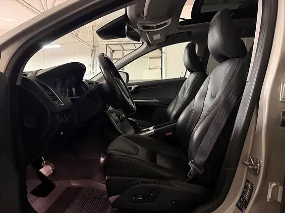 Volvo Xc60 2017 photo 4