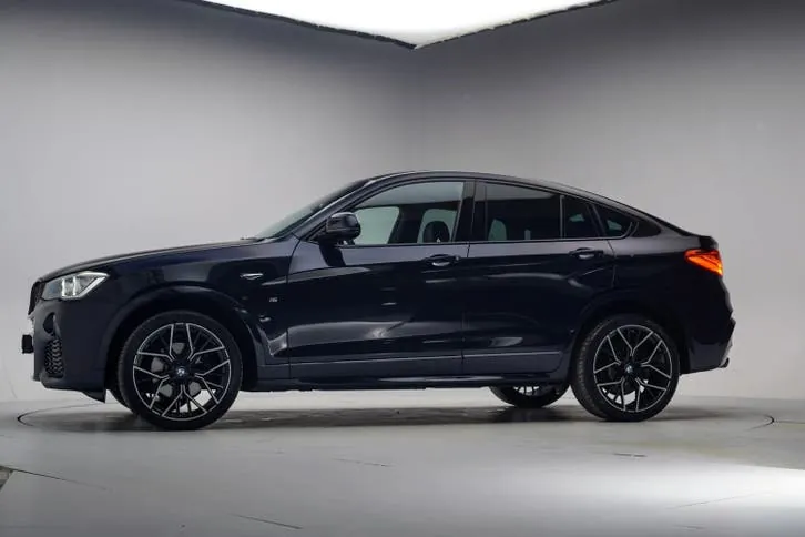 BMW X4 2017 photo 2