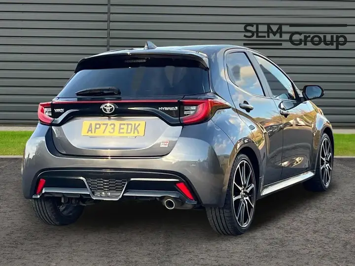 Toyota Yaris 2023 photo 3