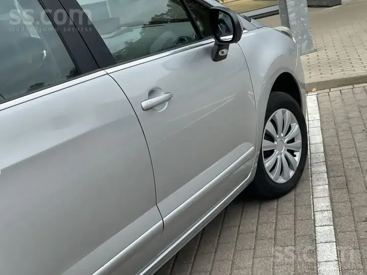 Peugeot 5008 2014 photo 5