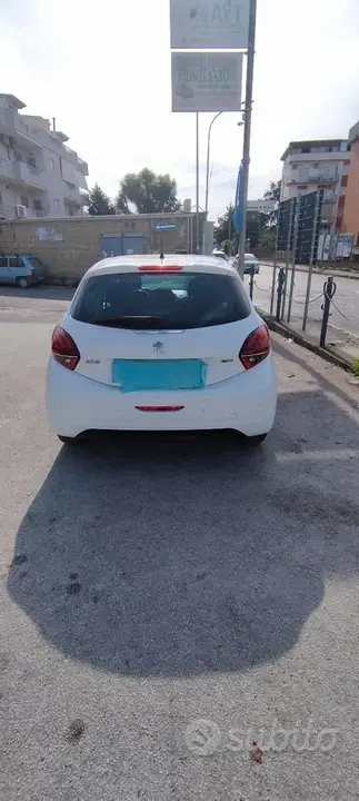 Peugeot 208 2016 photo 4