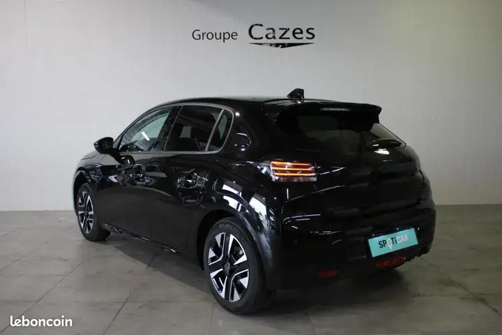 Peugeot 208 2025 photo 4