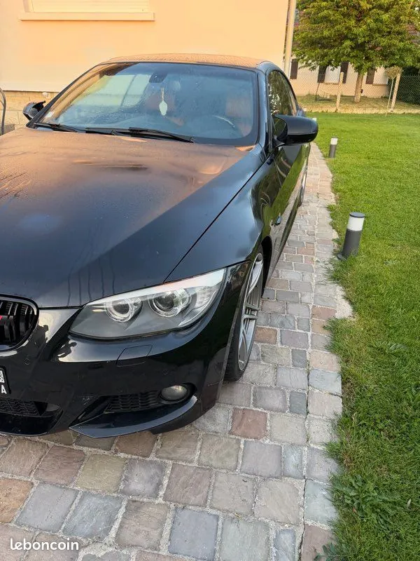 BMW Série 3 2011 photo 2