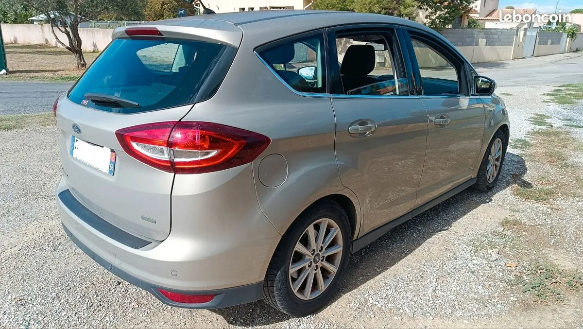 Ford C-Max 2015 photo 2