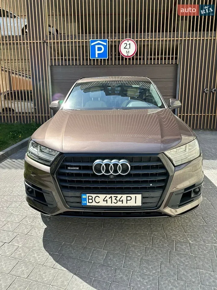 Audi Q7 2017 photo 2
