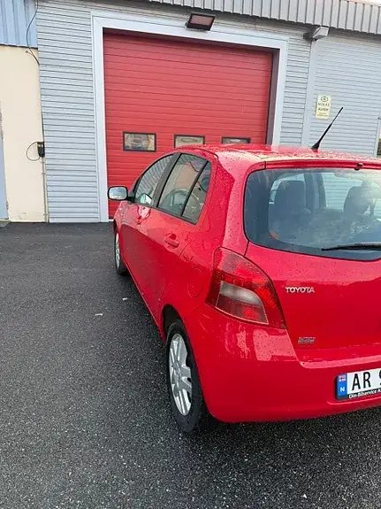 Toyota Yaris 2006 photo 4