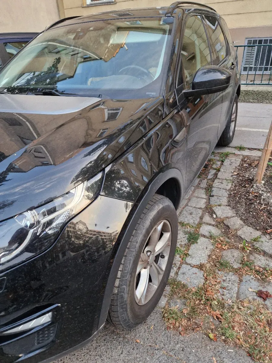 Land Rover Discovery Sport 2016 photo 2