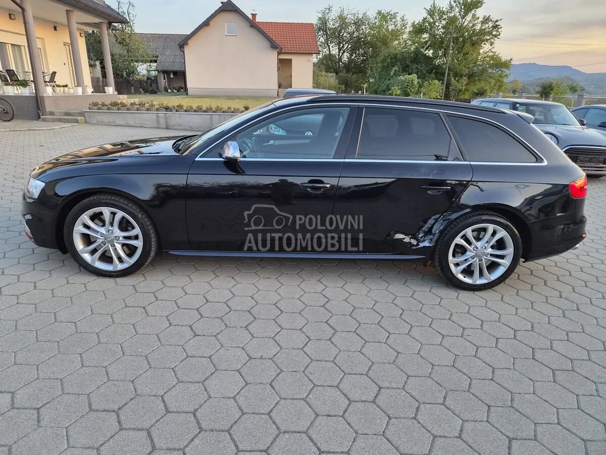 Audi S4 2012 photo 4