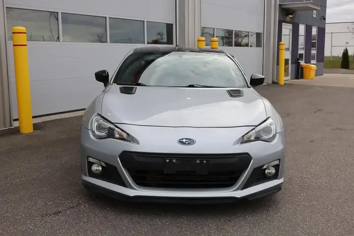 Subaru Brz 2015 photo 2