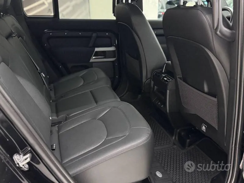 Land Rover Defender 2022 photo 5