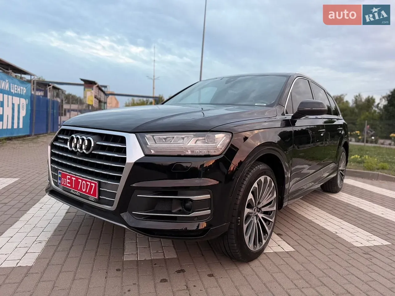 Audi Q7 2017 photo 3