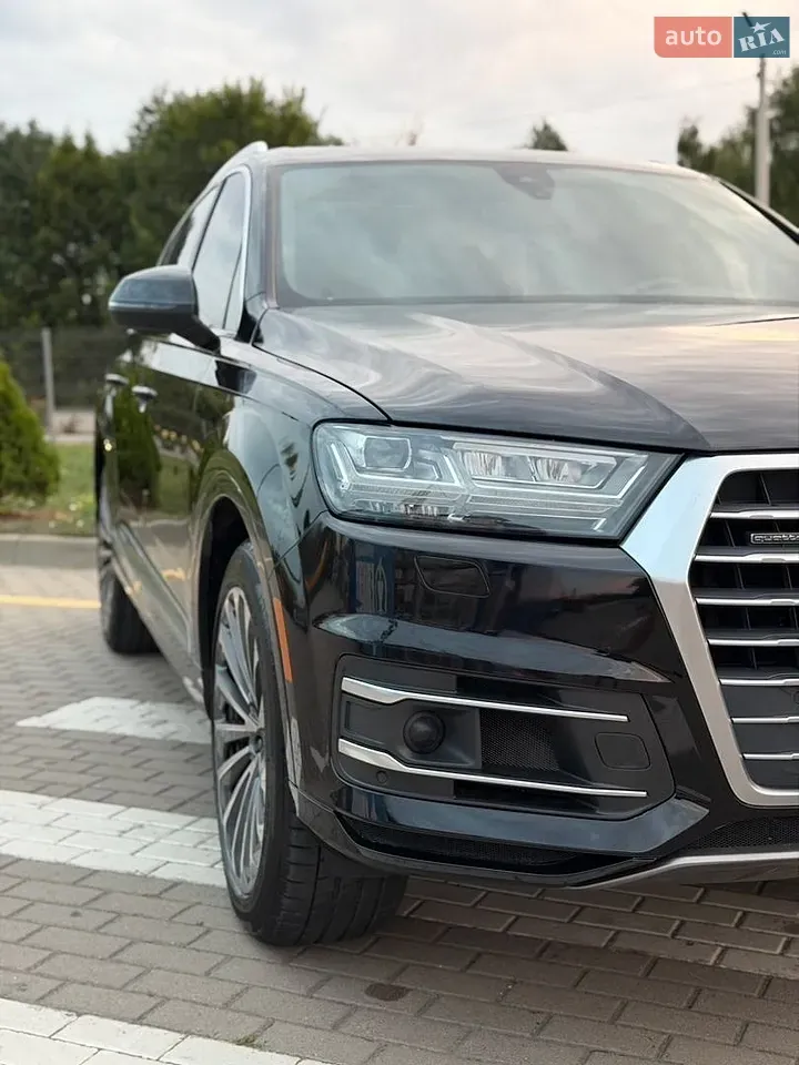 Audi Q7 2017 photo 4