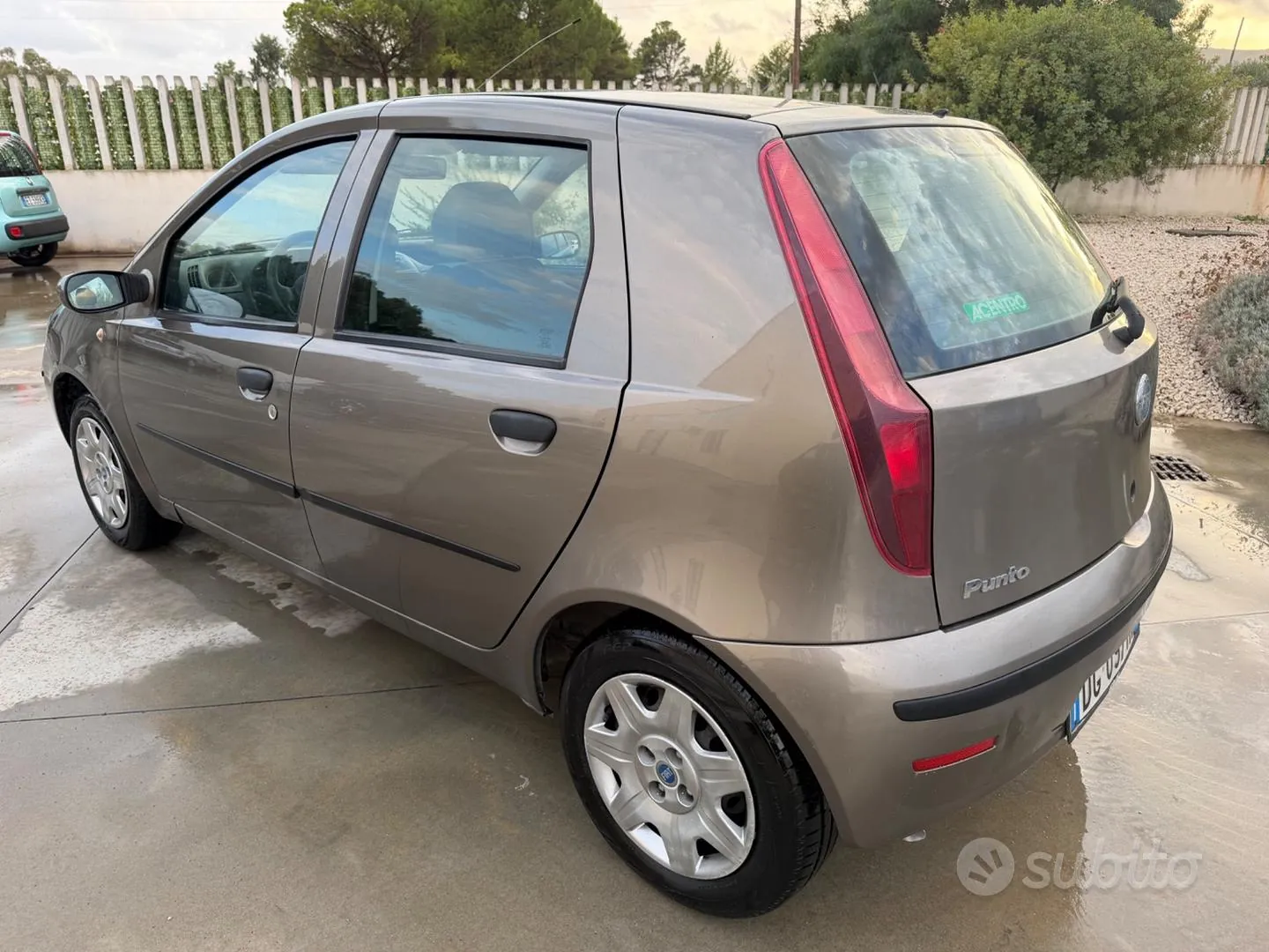 Fiat Punto 2008 photo 2