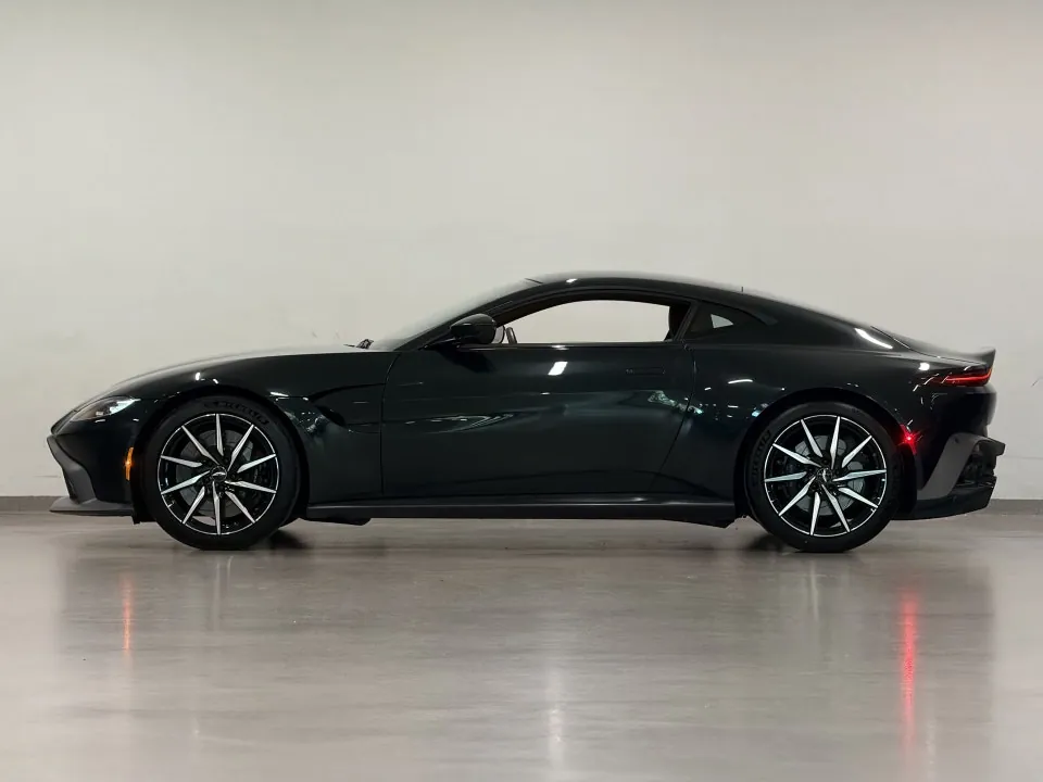Aston Martin Vantage 2020 photo 5