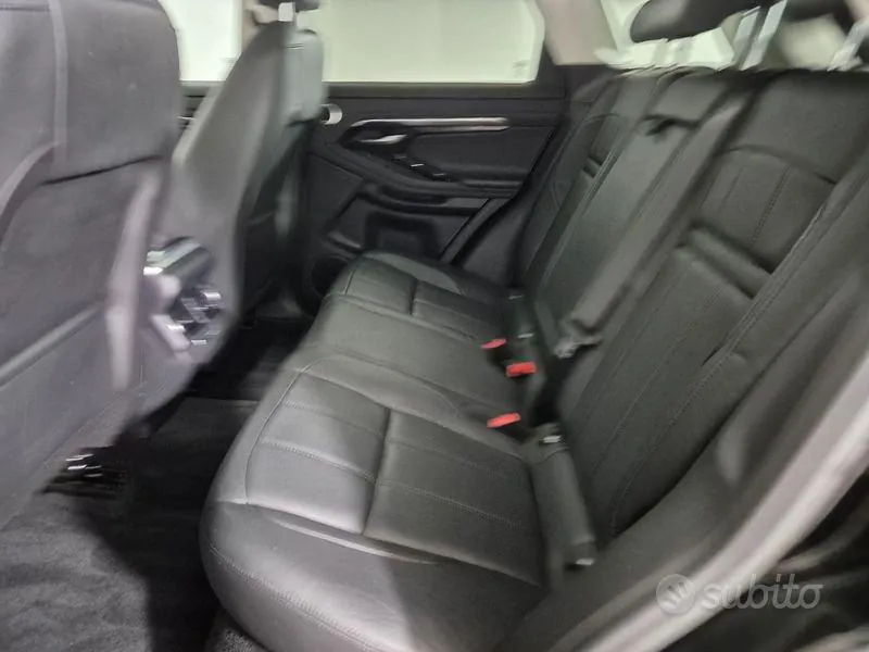 Land Rover Range Rover Evoque 2022 photo 5