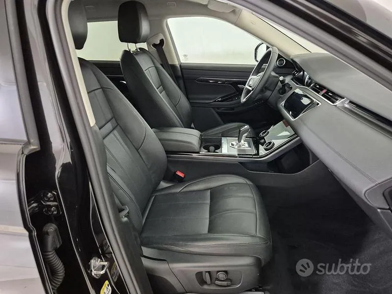 Land Rover Range Rover Evoque 2022 photo 3