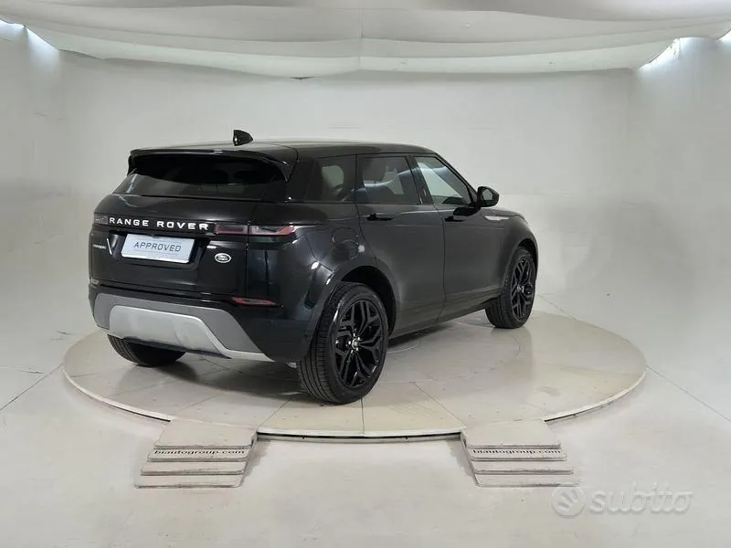 Land Rover Range Rover Evoque 2022 photo 2