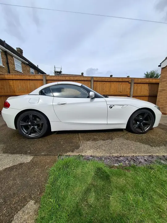 BMW Z4 2012 photo 3