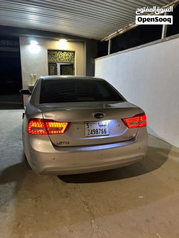 Kia Lotze 2009 photo 3