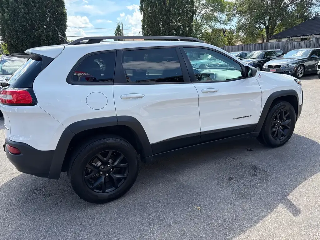 Jeep Cherokee 2015 photo 4