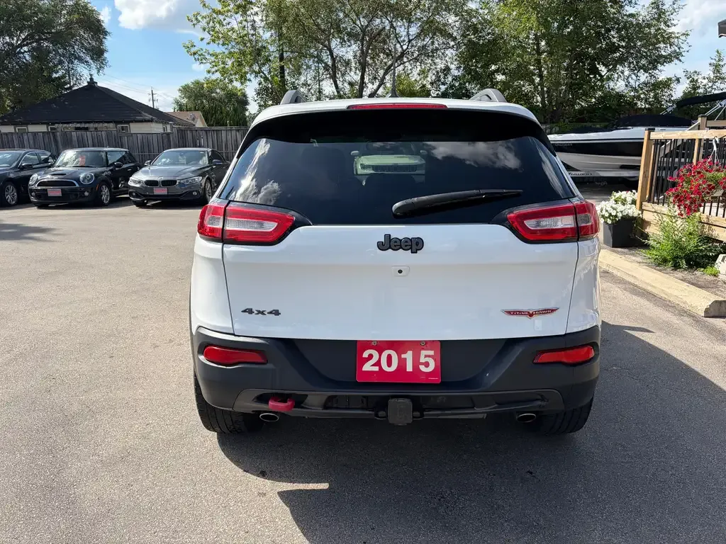 Jeep Cherokee 2015 photo 3