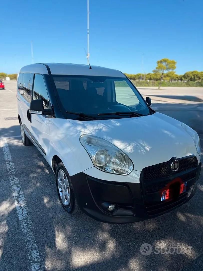 Fiat Doblo 2013 photo 2