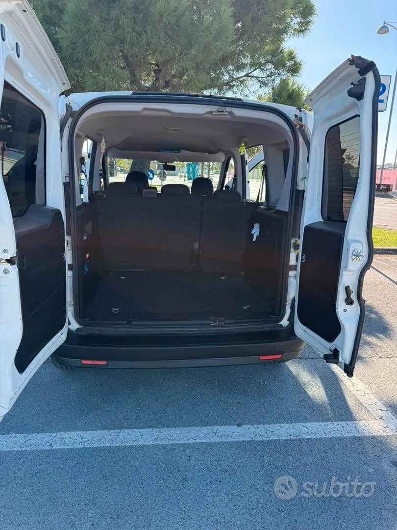 Fiat Doblo 2013 photo 4