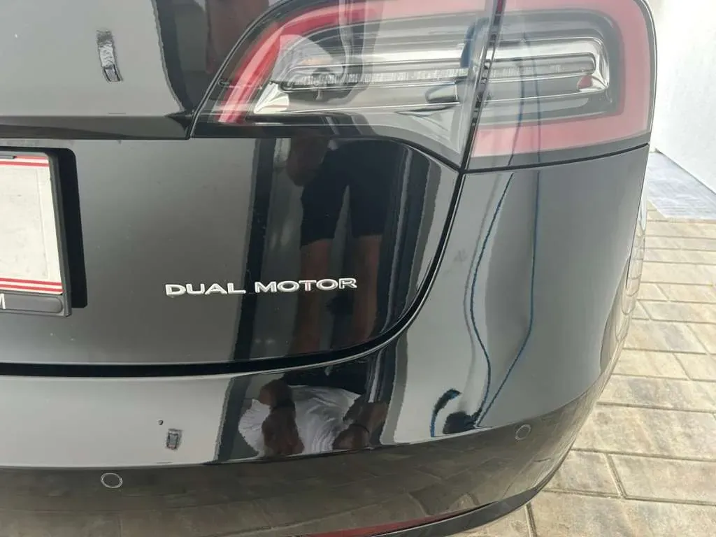 Tesla Model 3 2020 photo 2