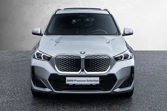 BMW Ix1 2025 photo 4