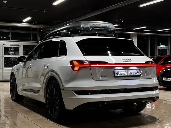 Audi E-Tron 2020 photo 3