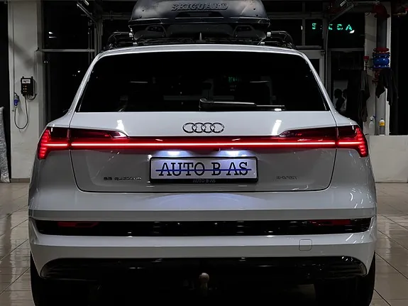 Audi E-Tron 2020 photo 4