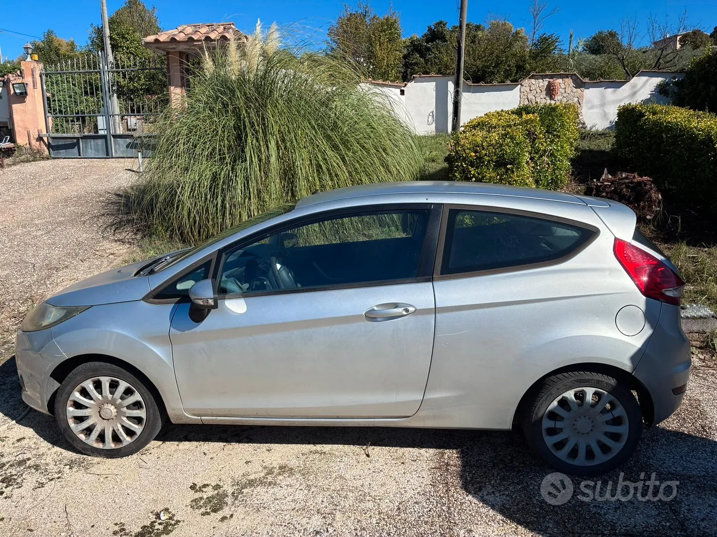 Ford Fiesta 2009 photo 4