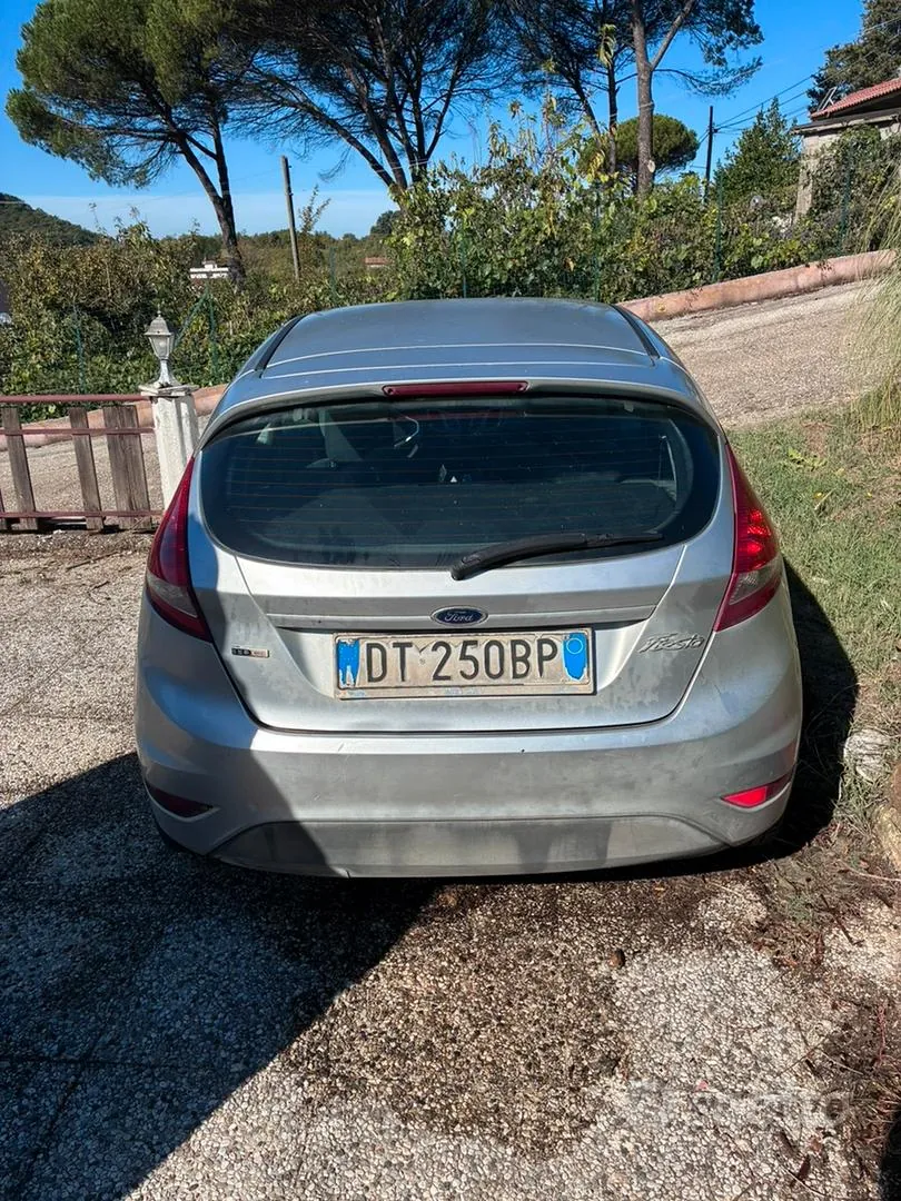 Ford Fiesta 2009 photo 3
