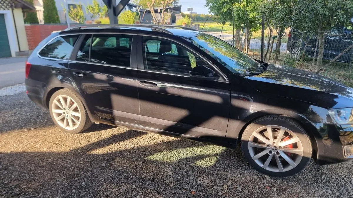 Skoda Octavia 2014 photo 2