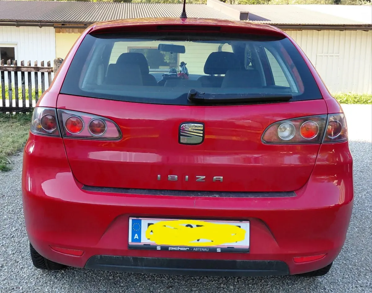 Seat Ibiza 2008 photo 2