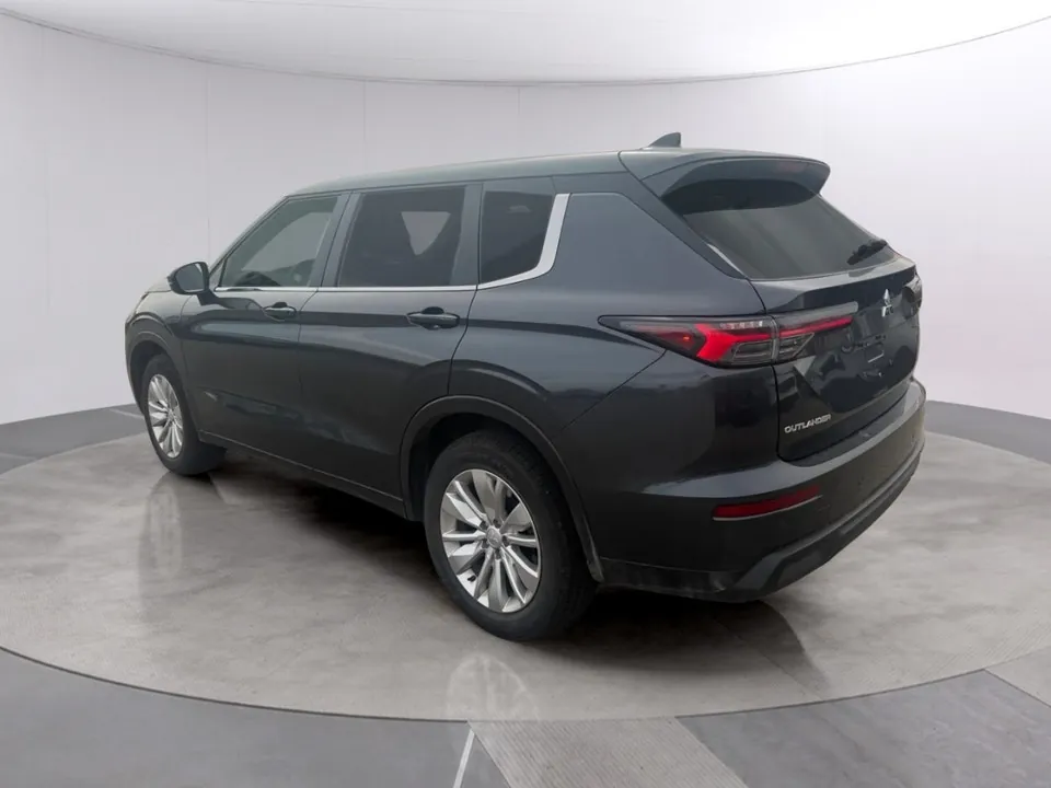 Mitsubishi Outlander 2025 photo 5