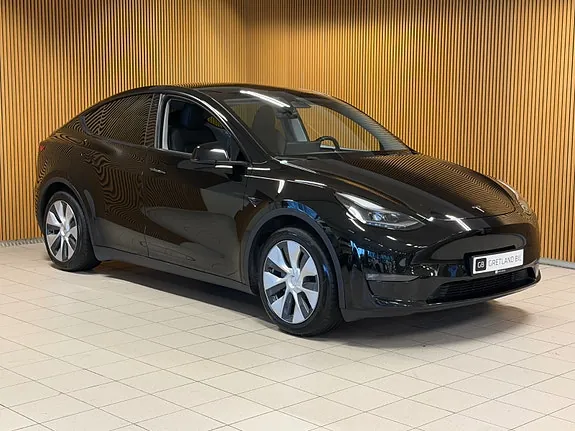 Tesla Model Y 2024 photo 2