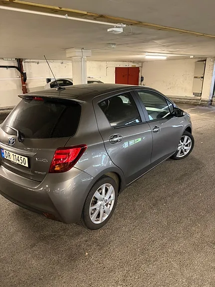 Toyota Yaris 2016 photo 3