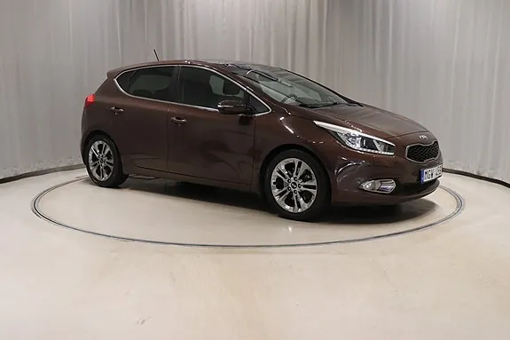 Kia Ceed 2013 photo 3
