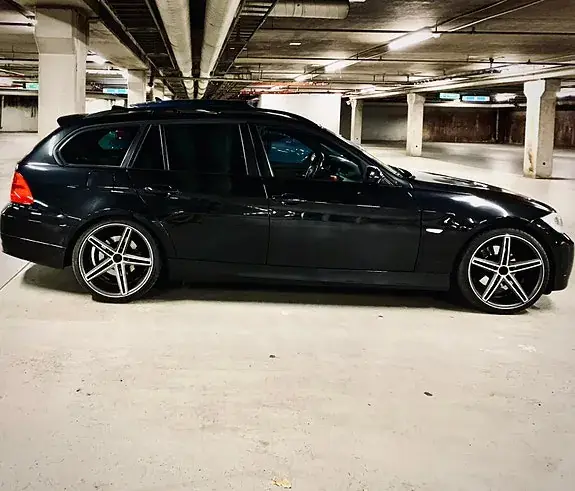 BMW 320D 2008 photo 2