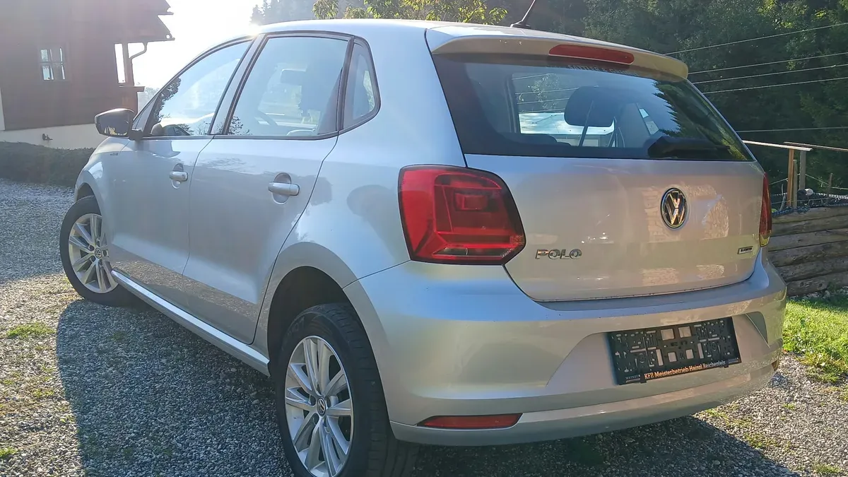 Volkswagen Polo 2014 photo 2