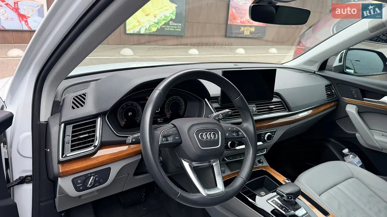 Audi Q5 2023 photo 3