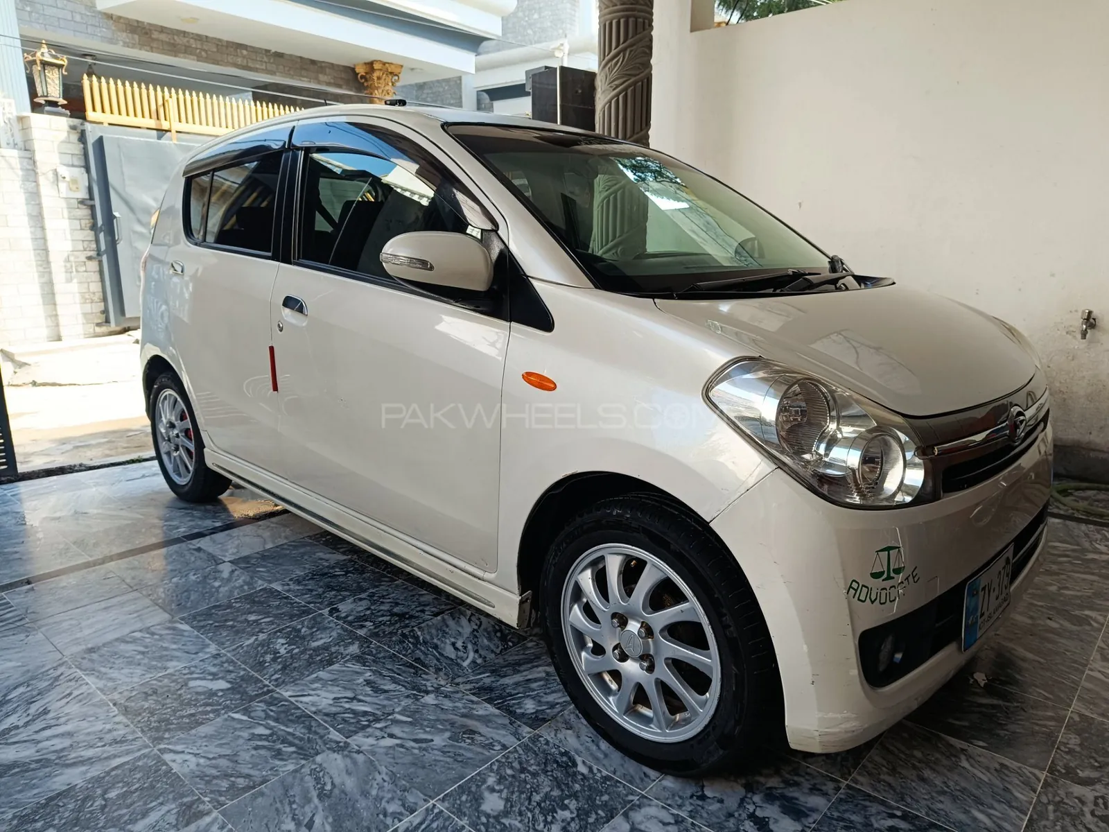 Daihatsu Mira